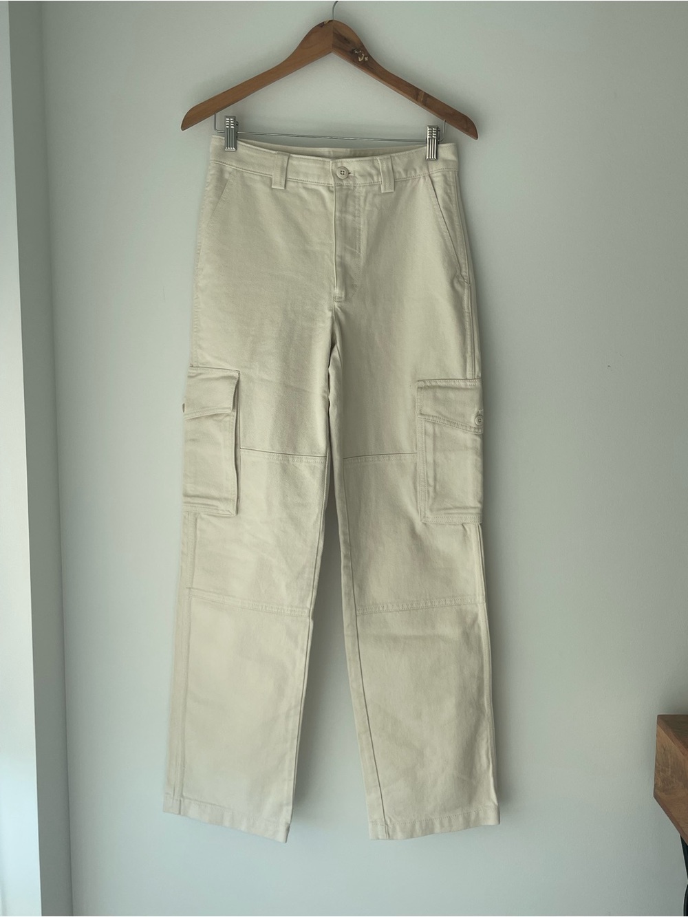 TNA Aritzia Cream Cargo Pants - Classic Straight Fit